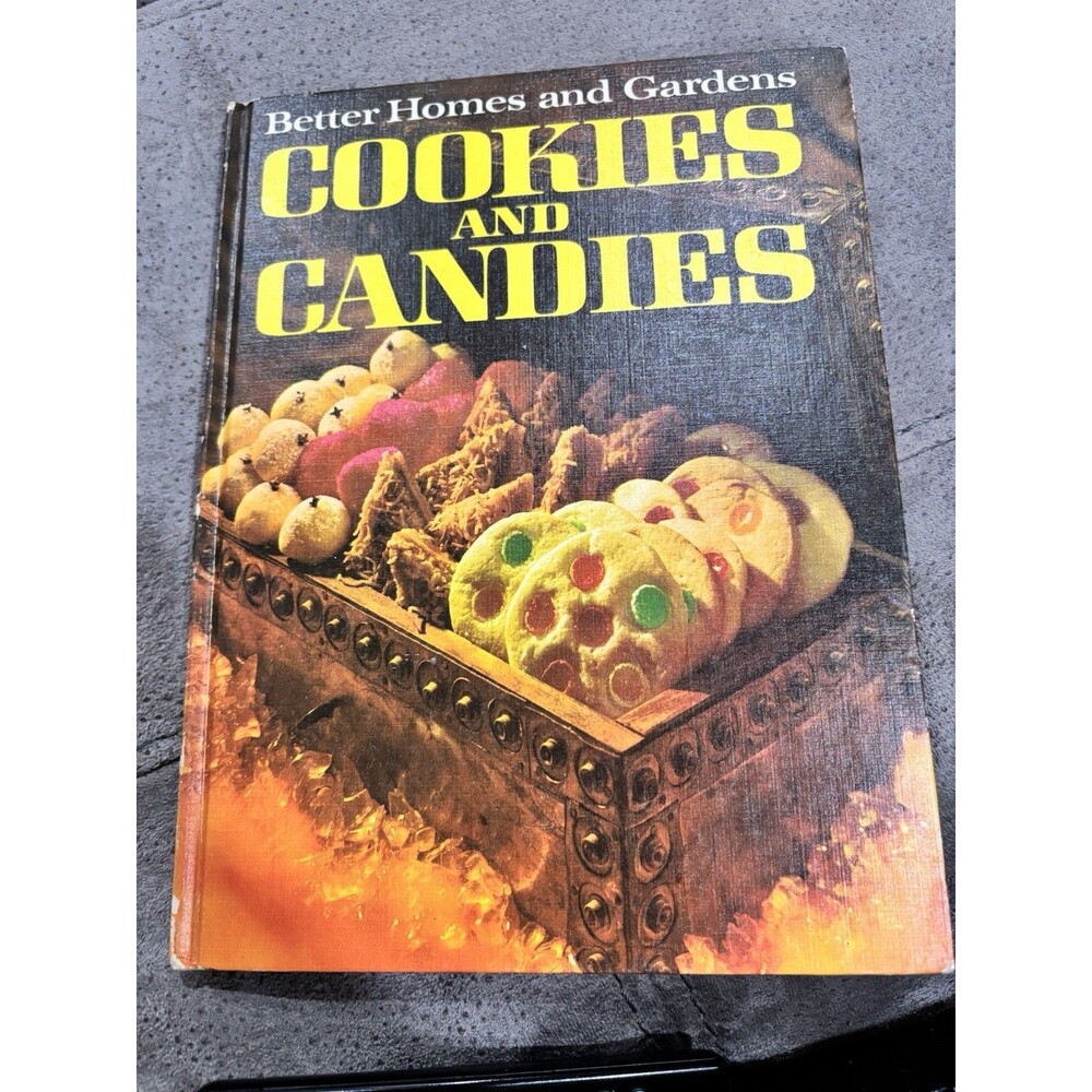 Better Homes and Gardens Cookies and Candies Cookbook 1967 Hardcover Vintage
